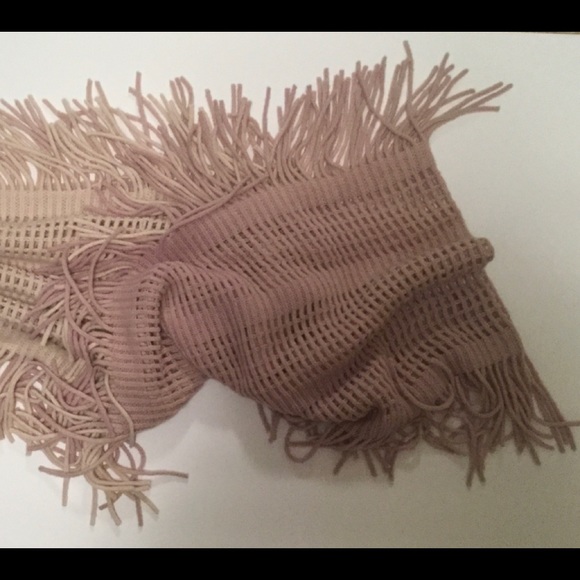 Massini Scarf - Picture 3 of 5